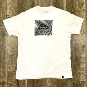 Hurley men’s Black and White Graphic Tee, Size L